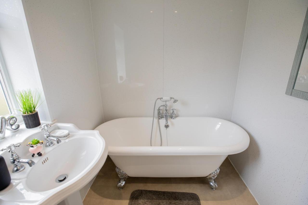 Og Stays Ii- 3Bedroom House Near Nissan & Stadium, Free Parking Sunderland  Exterior foto